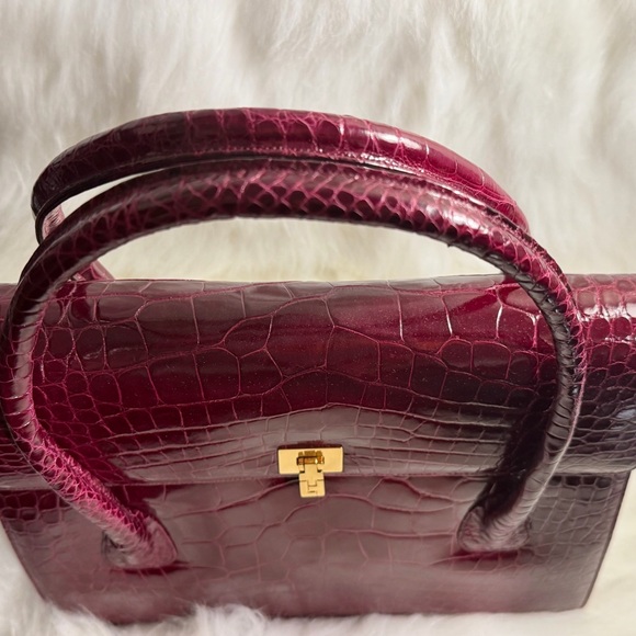 Lambertson Truex Classic Berry Crocodile Boxcar handbag. ❤️ - Picture 5 of 16